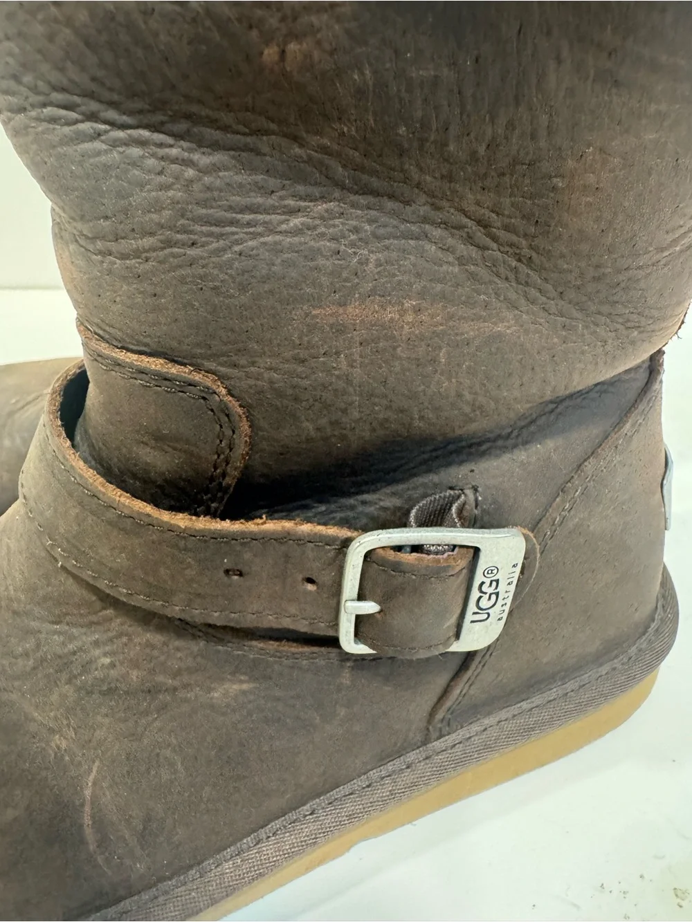 UGG Kensington Women's Brown Leather & Shearling Boots 5678 Size 6 nwot